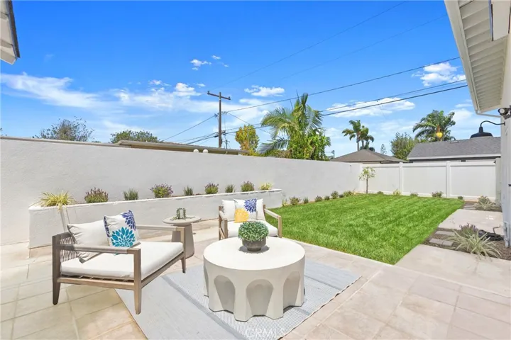 Private Back Yard that leads to Rear 4 Car Garage and Flex Space/Bonus Room