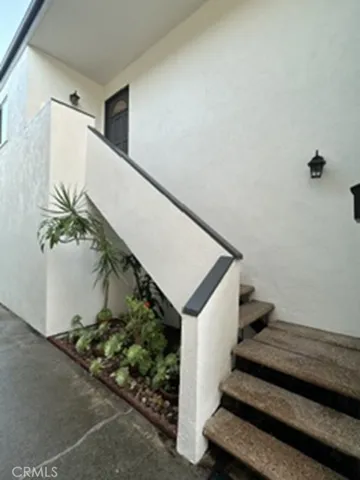501 1/2 Marguerite, Corona Del Mar, California 92625