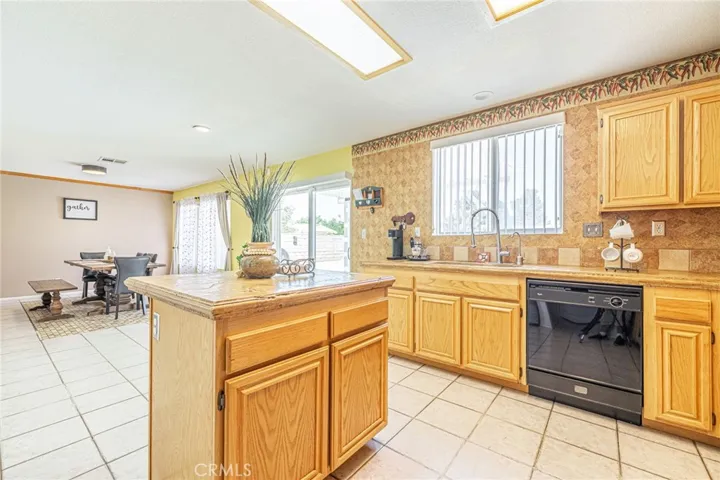 3657 Jasmine Ave, Rosamond, California 93560