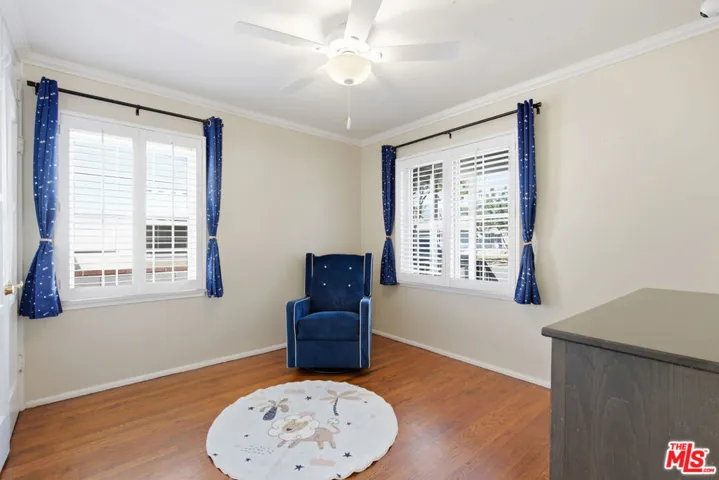 2221 N Valley Street, Burbank, California 91505