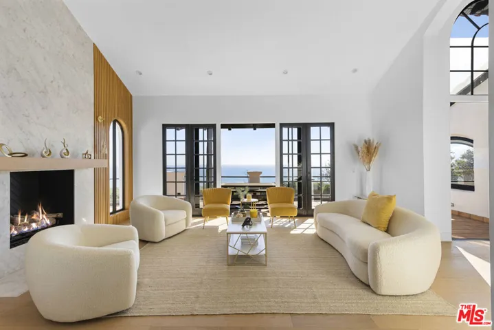 3909 Villa Costera, Malibu, California 90265