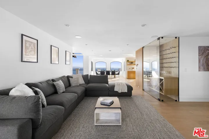 3909 Villa Costera, Malibu, California 90265
