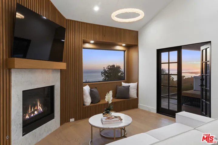 3909 Villa Costera, Malibu, California 90265