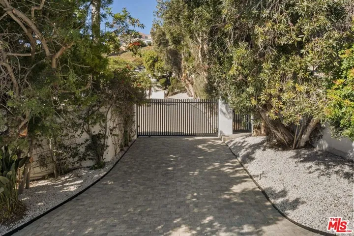 3909 Villa Costera, Malibu, California 90265