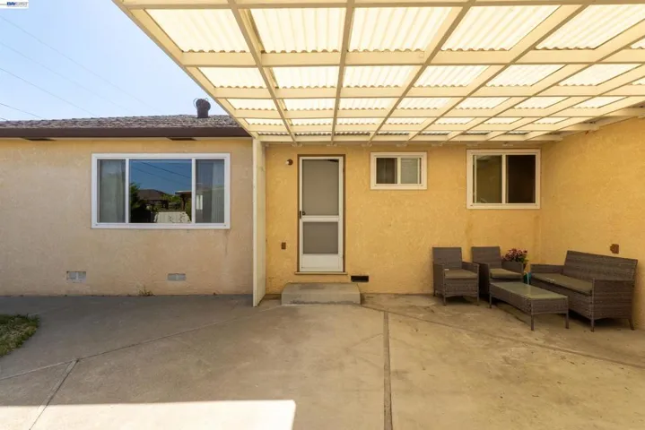 404 Bradrick Dr, San Leandro, California 94578
