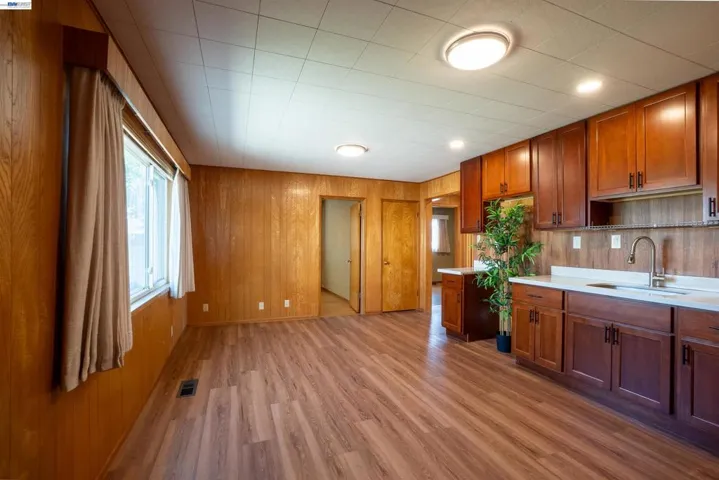 404 Bradrick Dr, San Leandro, California 94578