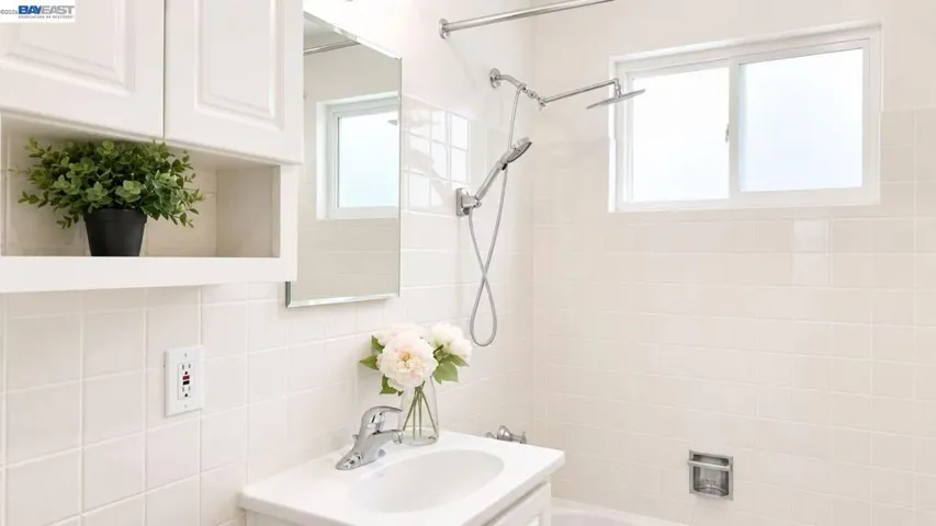 404 Bradrick Dr, San Leandro, California 94578
