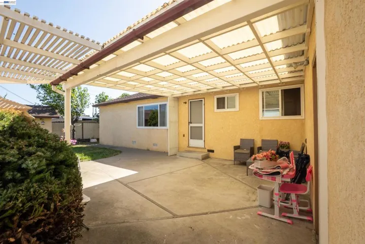 404 Bradrick Dr, San Leandro, California 94578