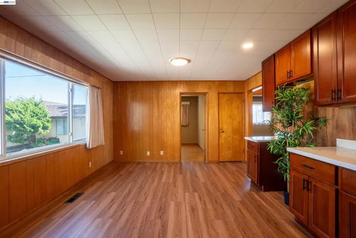 404 Bradrick Dr, San Leandro, California 94578