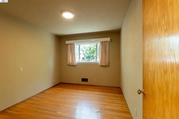 404 Bradrick Dr, San Leandro, California 94578