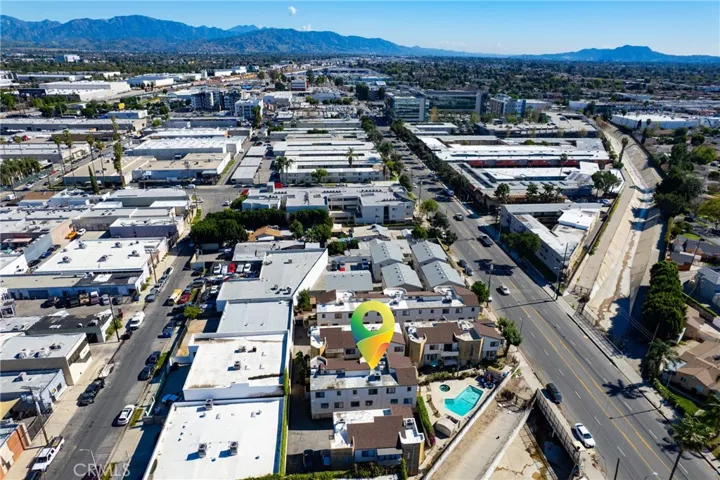 14715 Saticoy Street 14, Van Nuys, California 91405