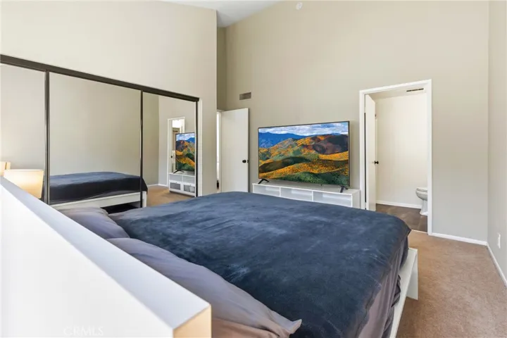 14715 Saticoy Street 14, Van Nuys, California 91405
