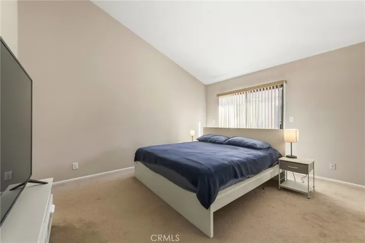 14715 Saticoy Street 14, Van Nuys, California 91405