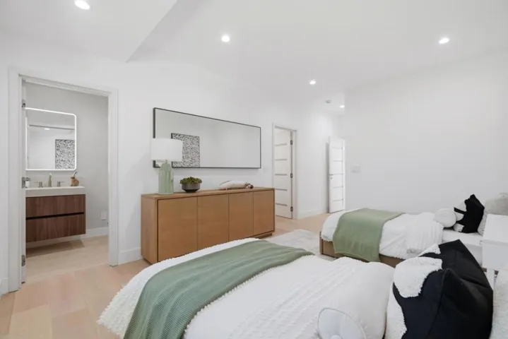 1389 Chelsea Drive, Los Altos, California 94024