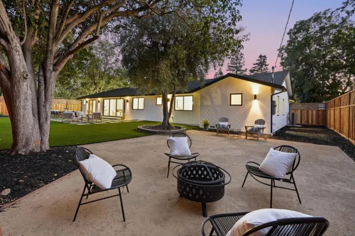 1389 Chelsea Drive, Los Altos, California 94024
