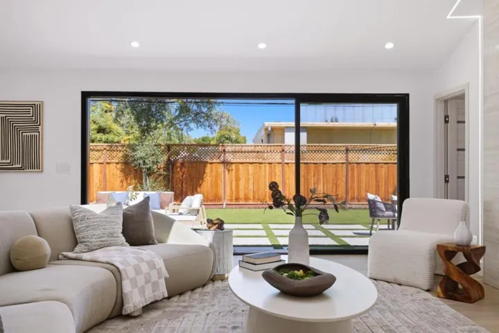 1389 Chelsea Drive, Los Altos, California 94024