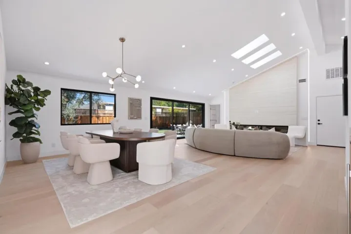 1389 Chelsea Drive, Los Altos, California 94024