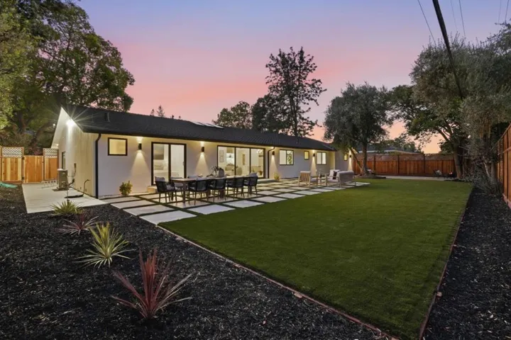 1389 Chelsea Drive, Los Altos, California 94024