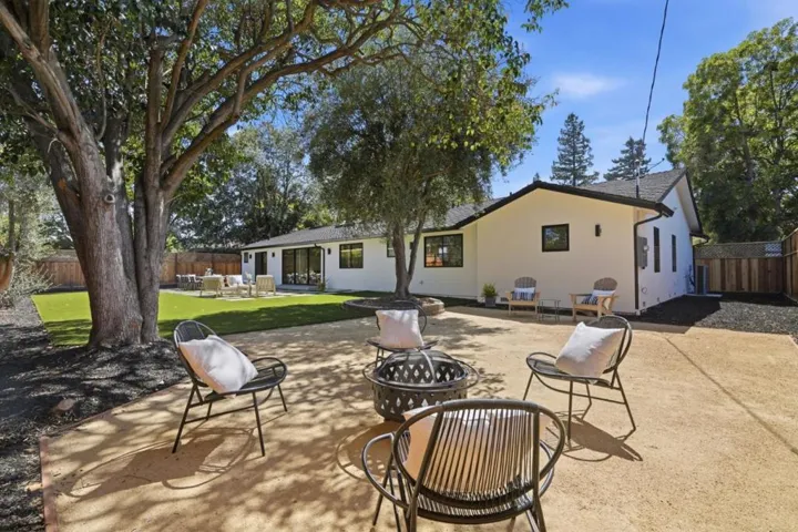 1389 Chelsea Drive, Los Altos, California 94024