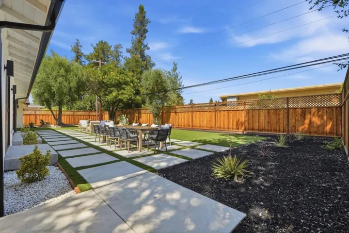 1389 Chelsea Drive, Los Altos, California 94024
