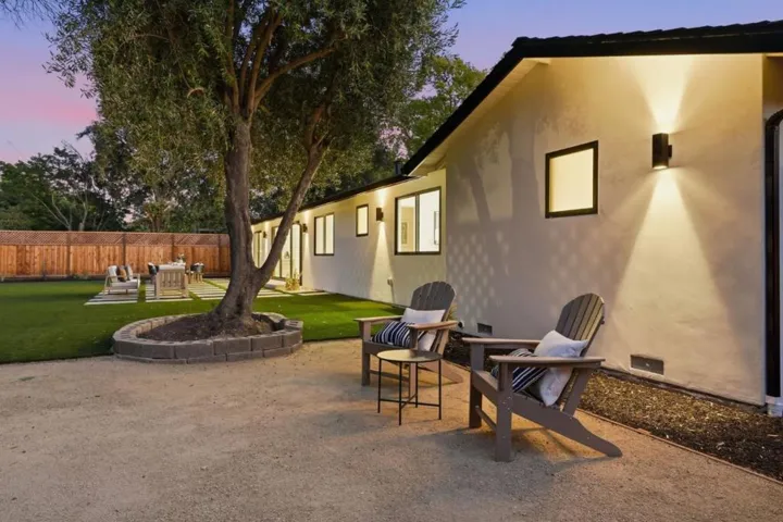 1389 Chelsea Drive, Los Altos, California 94024