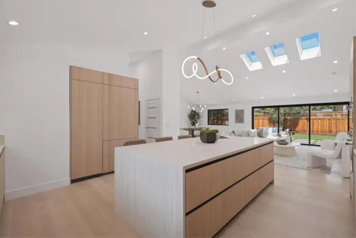 1389 Chelsea Drive, Los Altos, California 94024