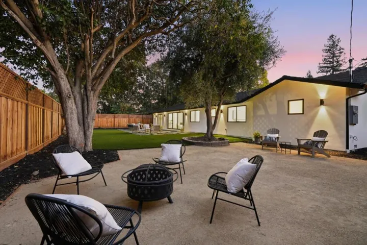 1389 Chelsea Drive, Los Altos, California 94024