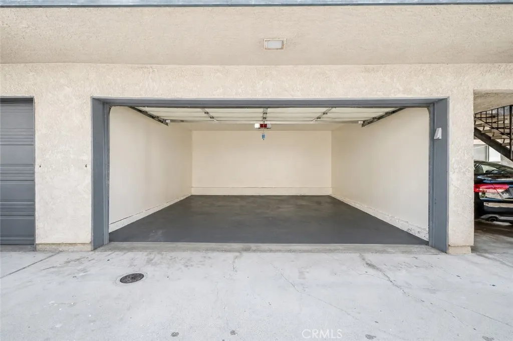 2 car garage