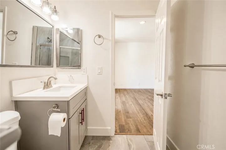Room 1 bath