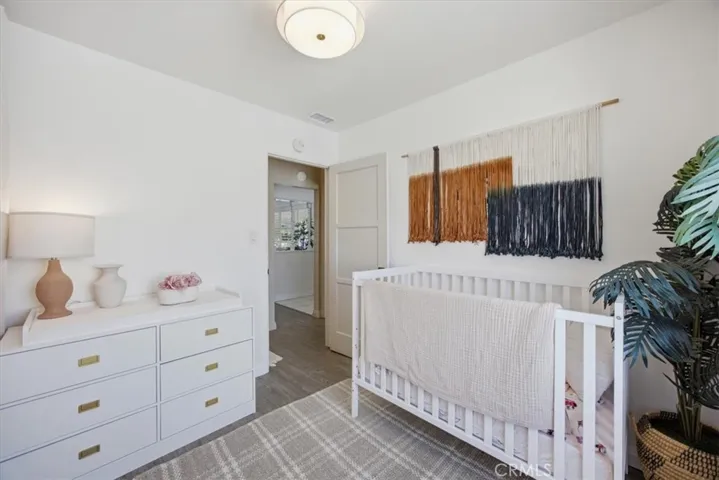 bedroom2