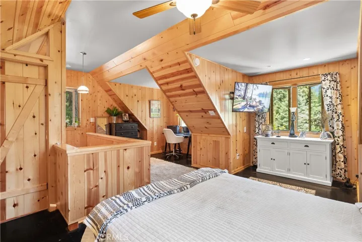 799 Crest Estates Drive, Lake Arrowhead, California 92352