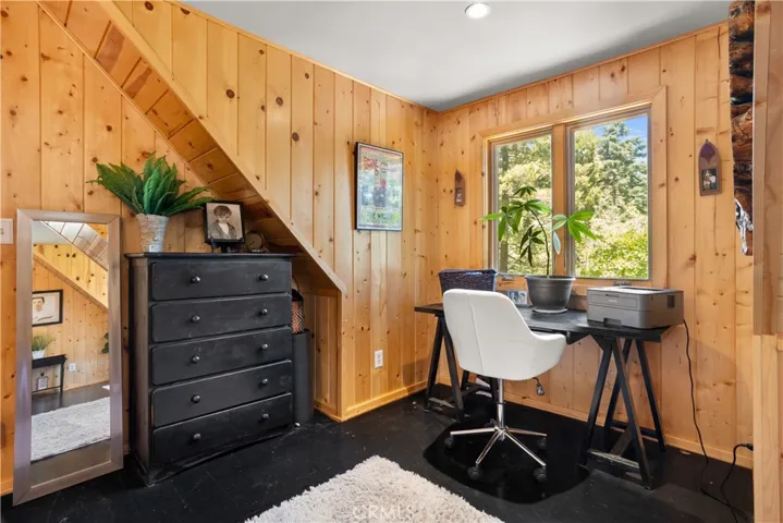 799 Crest Estates Drive, Lake Arrowhead, California 92352