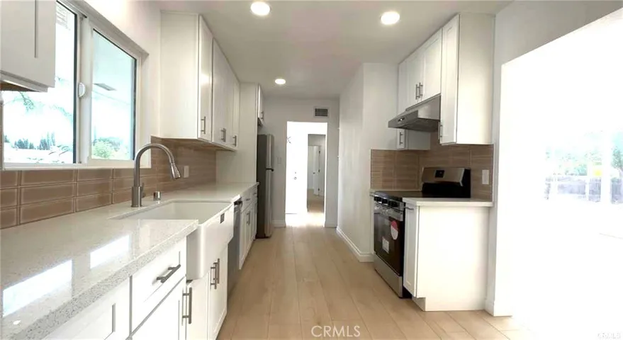 233 E Victoria, Rialto, California 92376