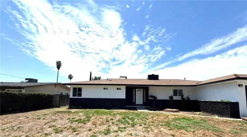 233 E Victoria, Rialto, California 92376