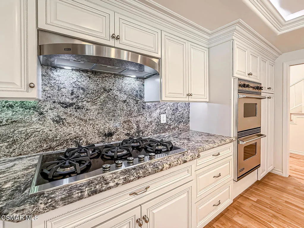 cFamily and Kitchen9