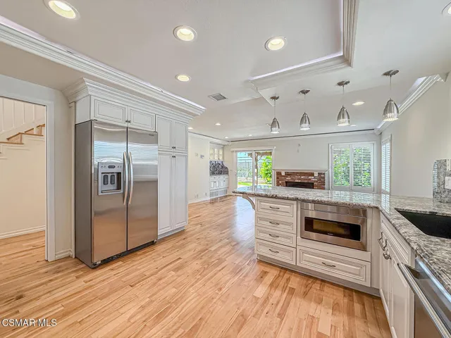 cFamily and Kitchen11