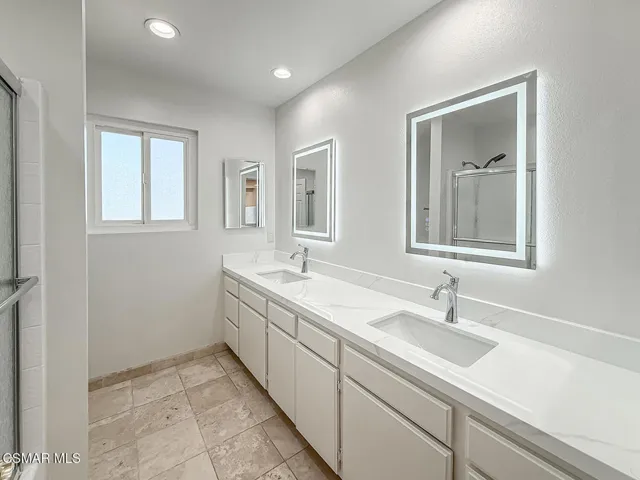 gShared Bath1