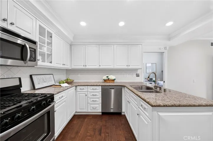 636 Colonial Circle, Fullerton, California 92835
