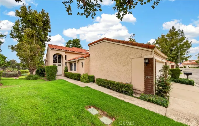 636 Colonial Circle, Fullerton, California 92835