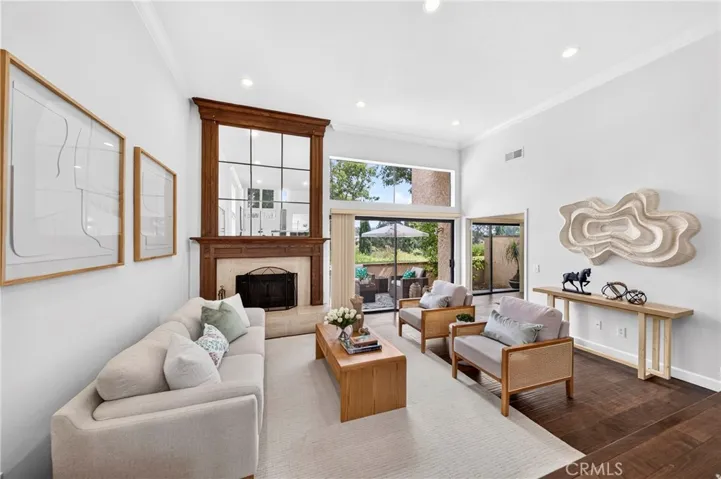 636 Colonial Circle, Fullerton, California 92835