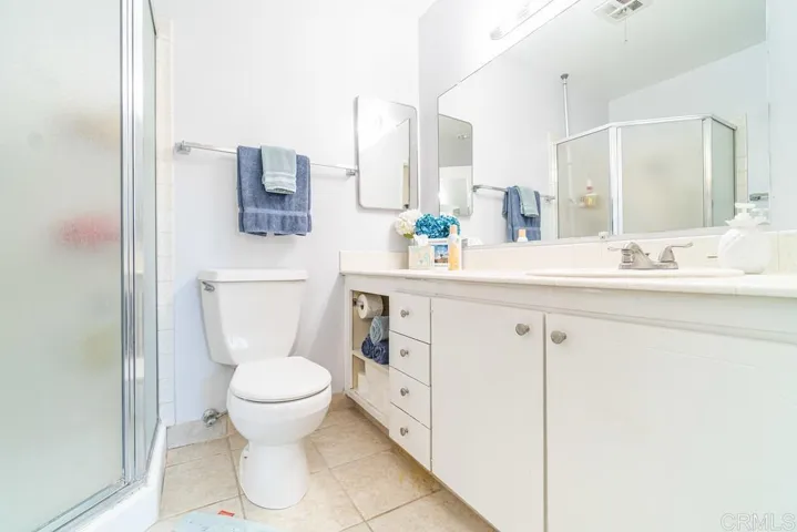 818 E Washington Avenue, Escondido, California 92025