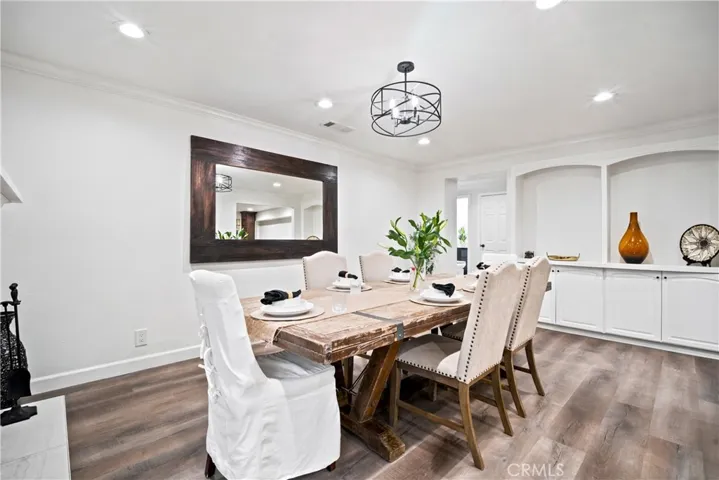 6767 Pheasant, Oak Park, California 91377