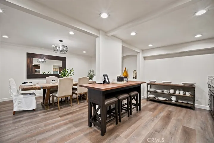 6767 Pheasant, Oak Park, California 91377