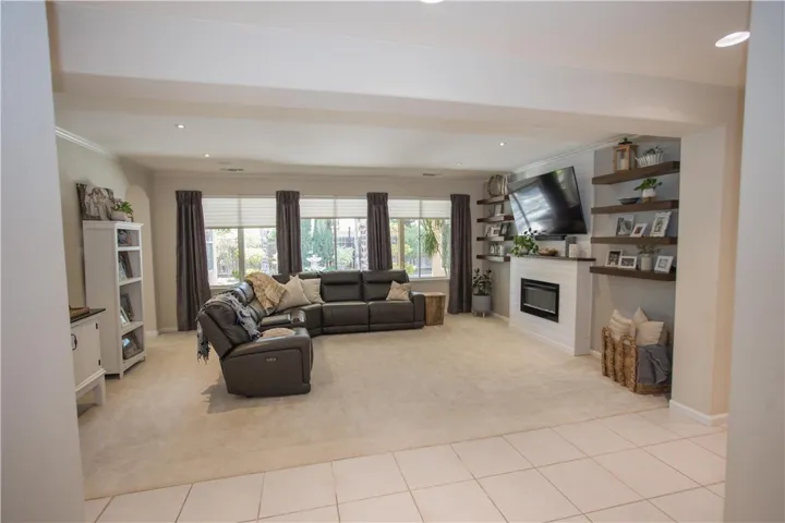 2675 E Rockingham Court, Fresno, California 93720