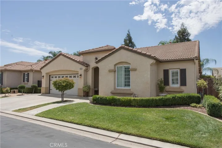 2675 E Rockingham Court, Fresno, California 93720