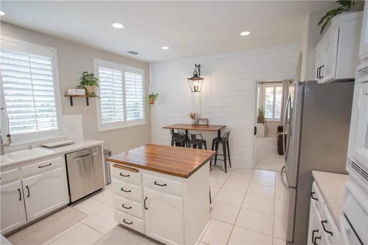 2675 E Rockingham Court, Fresno, California 93720