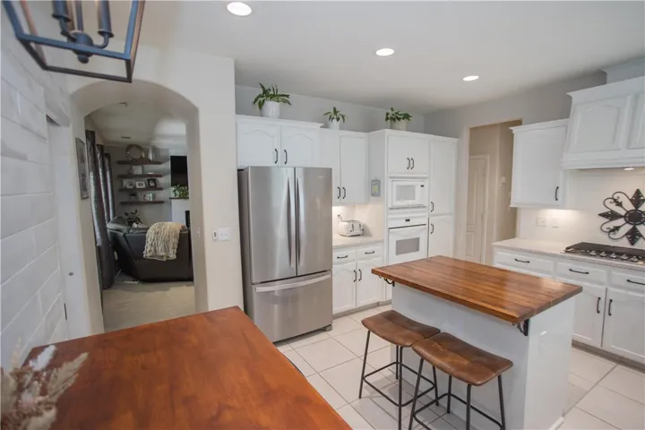 2675 E Rockingham Court, Fresno, California 93720