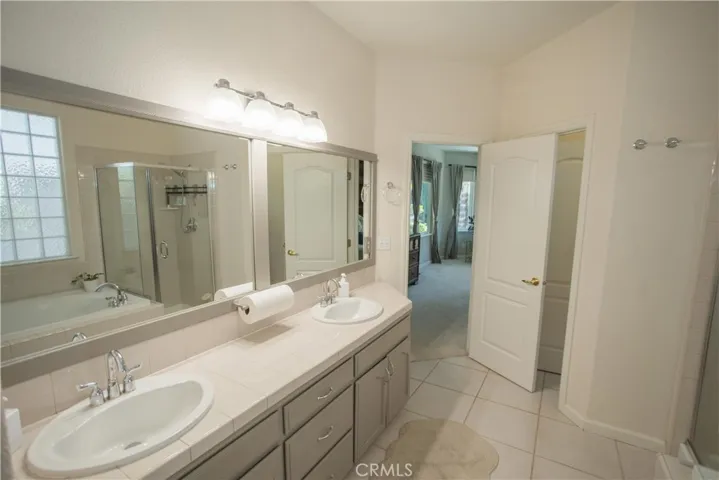 2675 E Rockingham Court, Fresno, California 93720