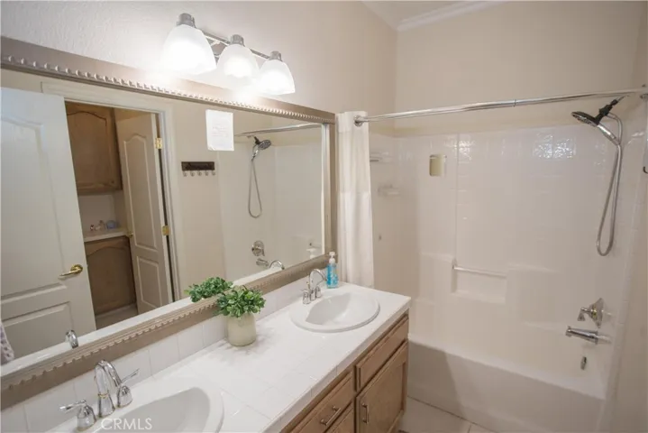 2675 E Rockingham Court, Fresno, California 93720