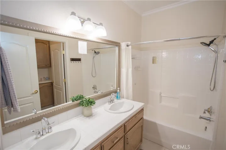 2675 E Rockingham Court, Fresno, California 93720